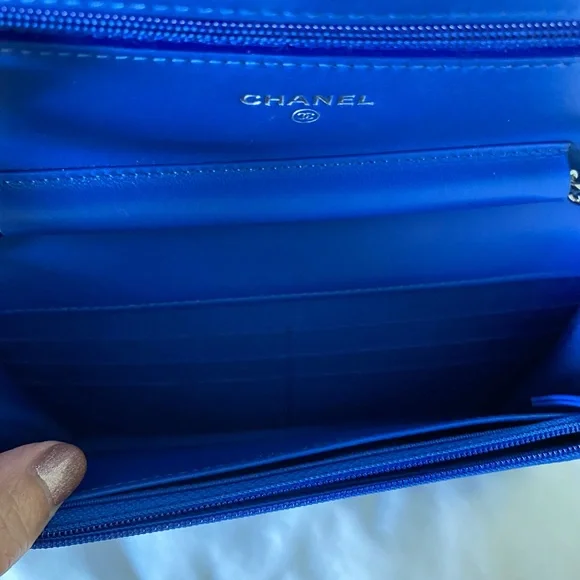 Beautiful royal blue Chanel Wallet on chain WOC 💙 - Picture 7 of 8